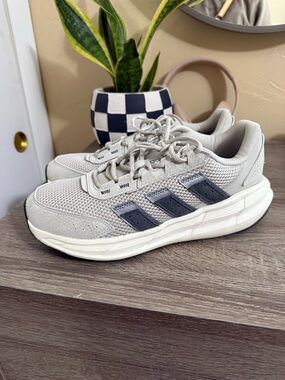 Adidas Women’s 9